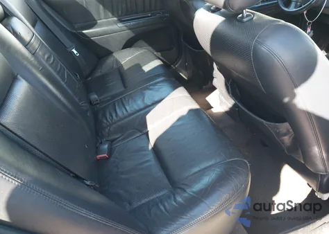 2004 Toyota Camry Se V6 z USA, uszkodzony, nr VIN 4T1BA32K74U500480